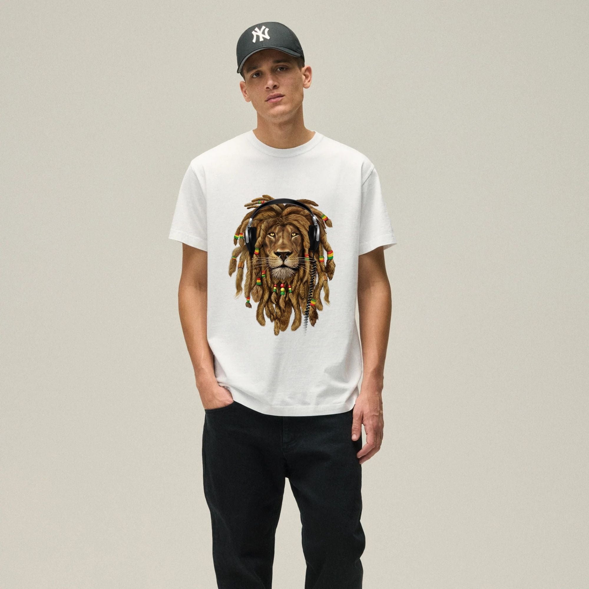 Camiseta Regular Lion Roots Branco